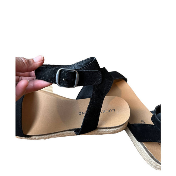 Women’s Lucky Brand Garson Flat Sandals - Picture 7 of 12